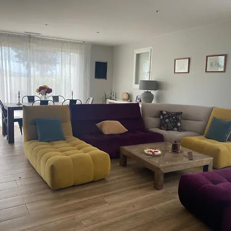 빌라 Moderne Avec Piscine Privee Pres De La *