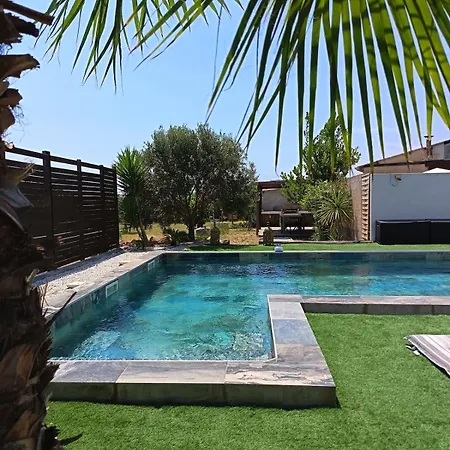 Vila Moderne Avec Piscine Privee Pres De La *