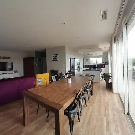 Vila Moderne Avec Piscine Privee Pres De La