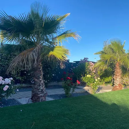 Moderne Avec Piscine Privee Pres De La 프롱티냥